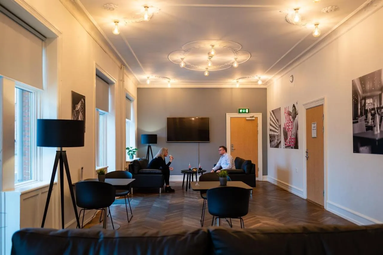 Cabinn Esbjerg 2*,